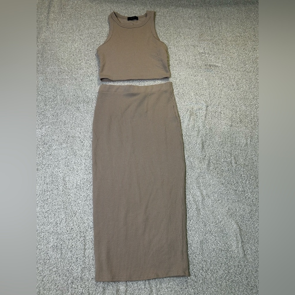 NWT Ribbed Set Maxi Skirt & Crop Top in Taupe Size L
